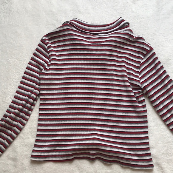 Top - Picture 2 of 2